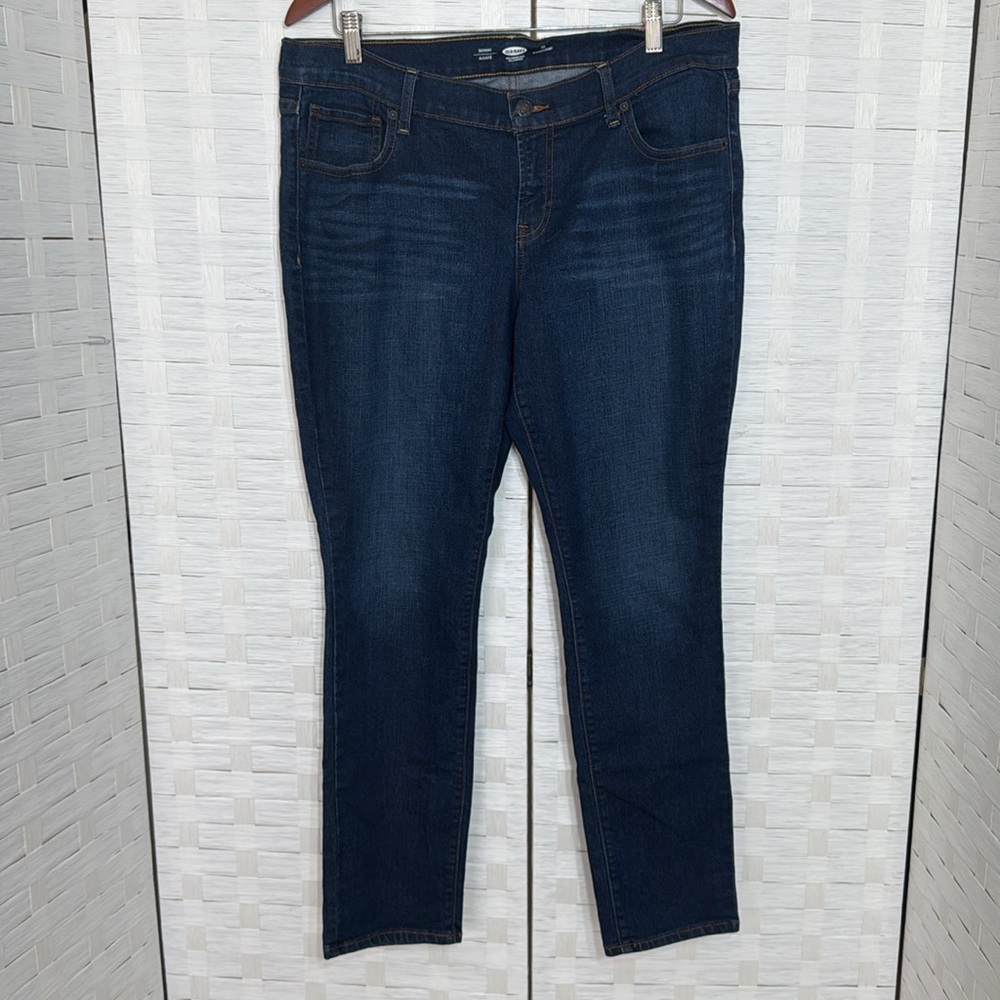 Old Navy Skinny Dark Wash 5 Pocket Jean Size 14 Short - Picture 2 of 11